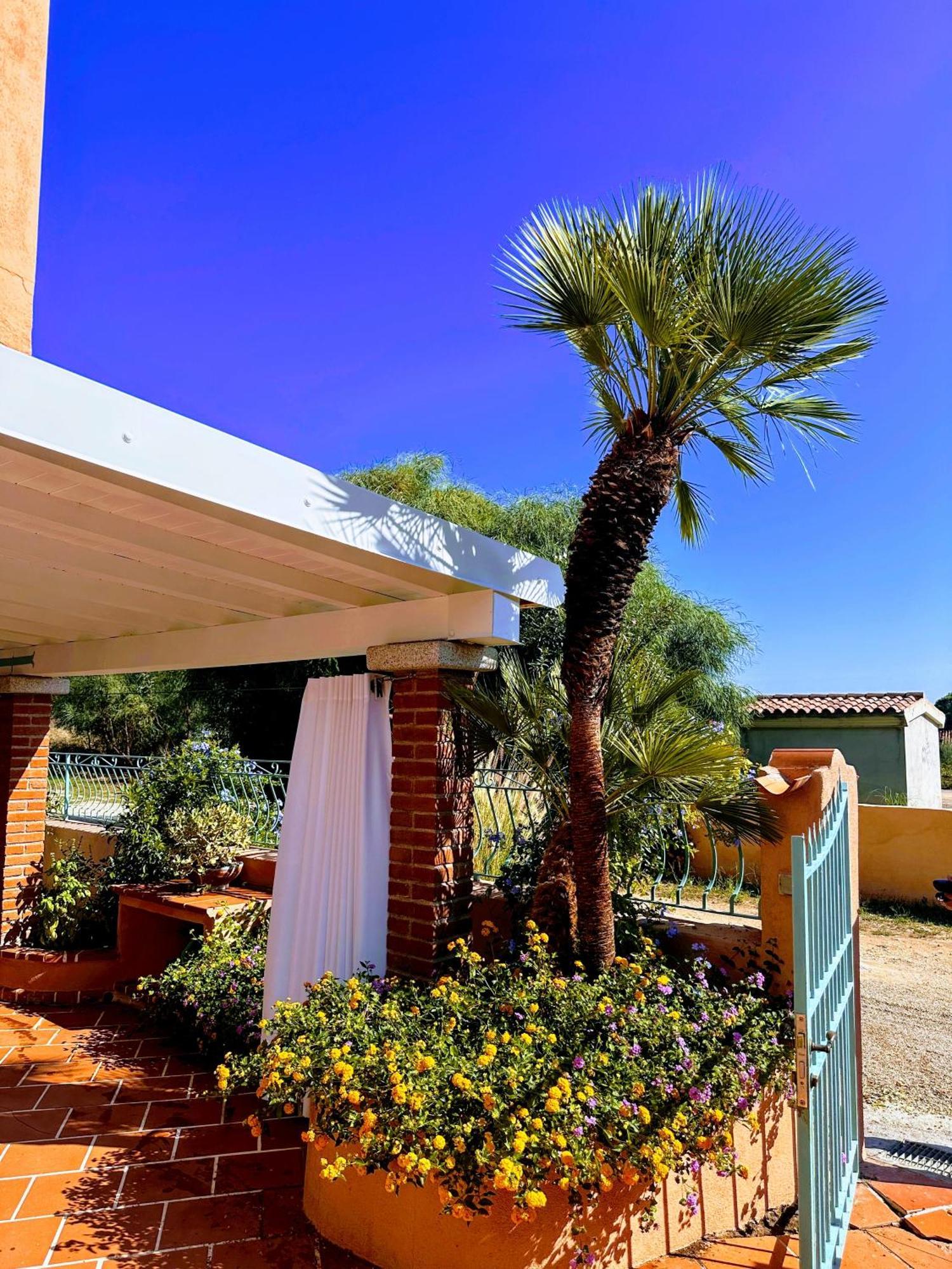Il Giardino Davanti Al Mare Orosei Esterno foto